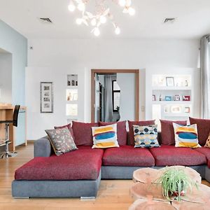 Luxe Appartement met Drie Slaapkamers
